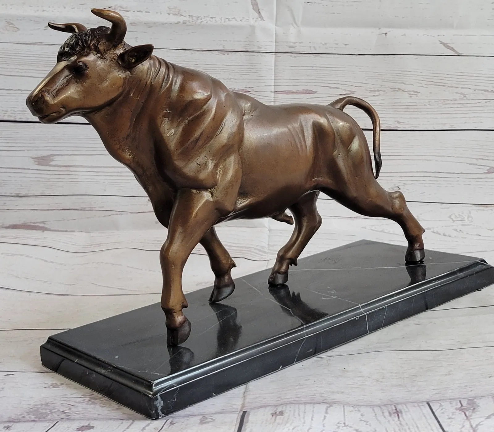 MAJESTIC BRONZE STATUE COW BULL CLASSIC SCULPTURE HOT CAST FIGURINE HOME DECOR