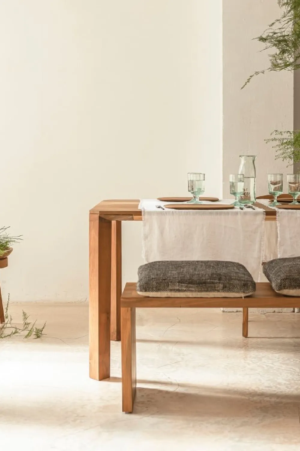 Natural Teak Minimalist Dining Table | Dareels Pameran