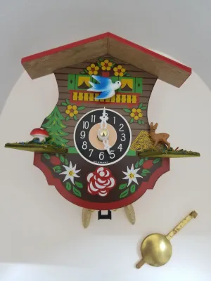 Tin Cuckoo Clock Wind-up Collector's Toy