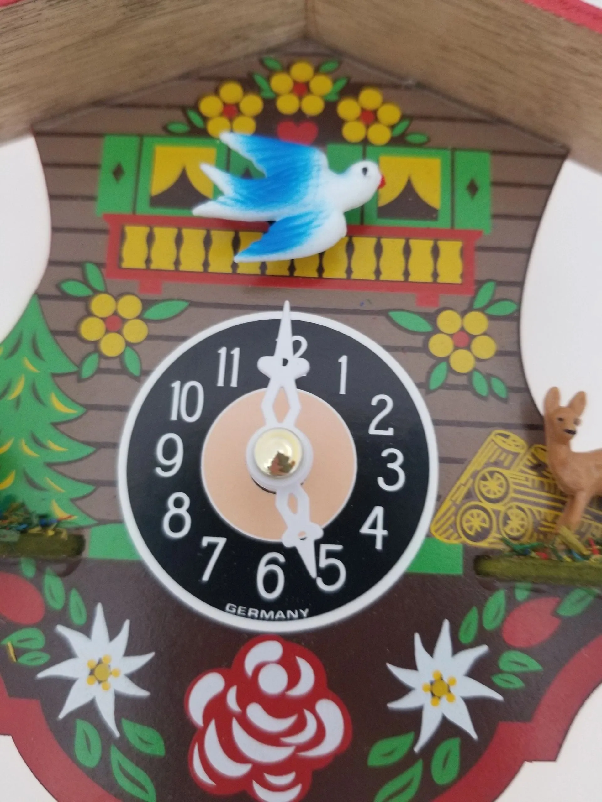 Tin Cuckoo Clock Wind-up Collector's Toy