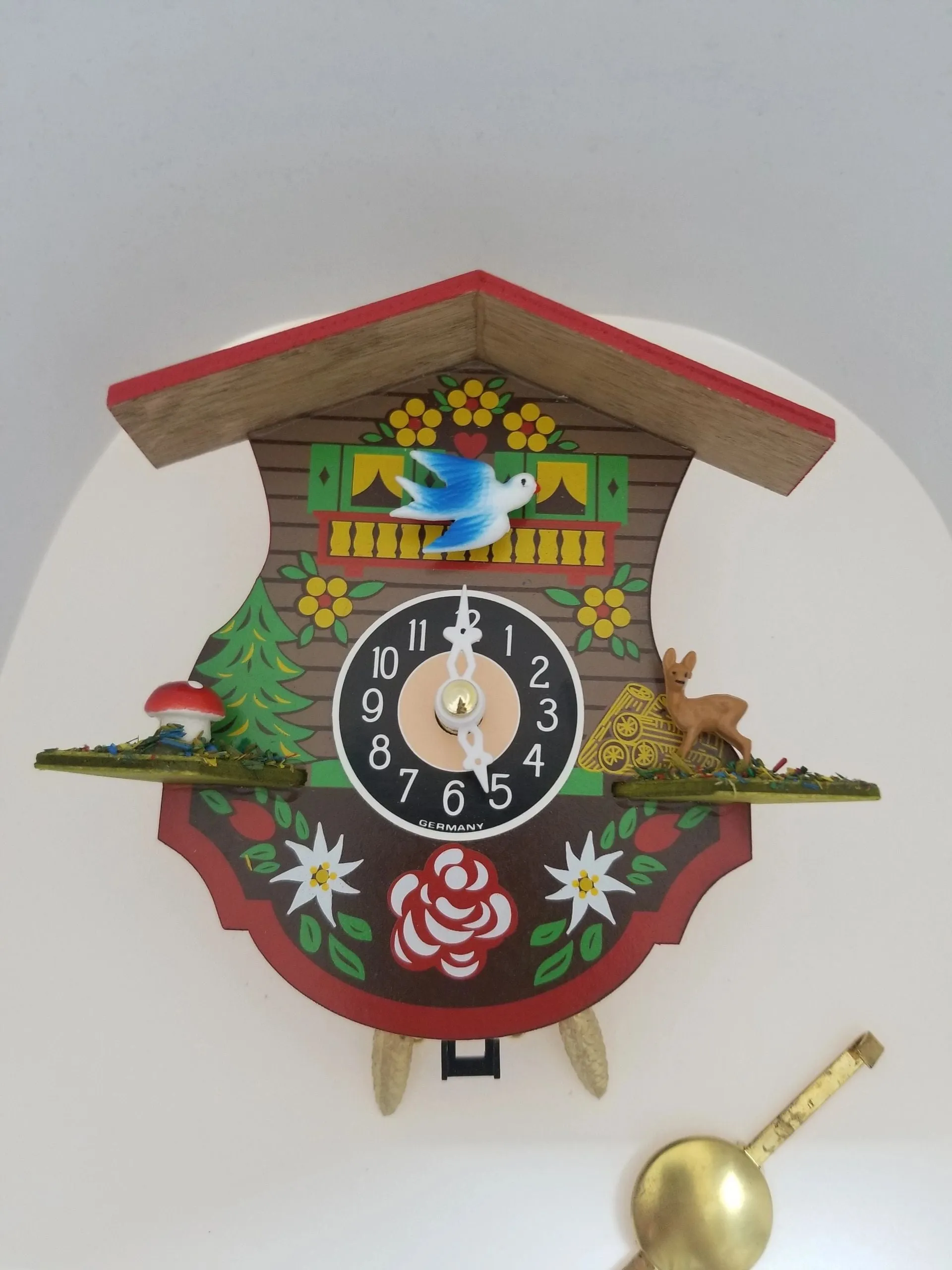 Tin Cuckoo Clock Wind-up Collector's Toy