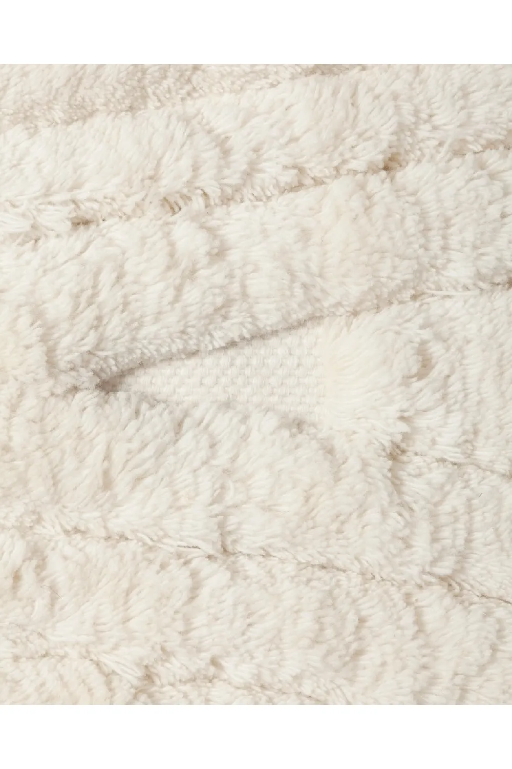 White Wool Area Rug | Dareels Maina